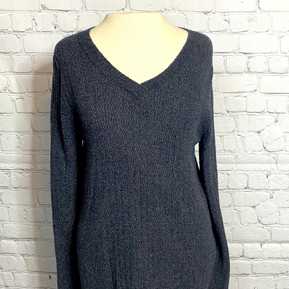 Croft & Barrow grey v-neck sweater